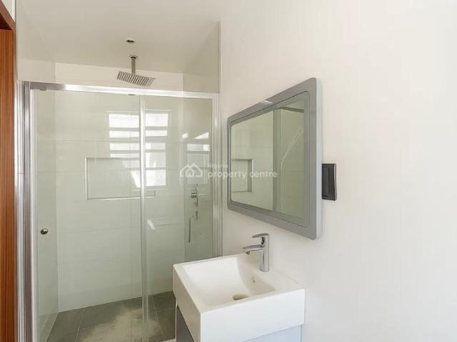 Flat for rent in Eti Osa, Lagos