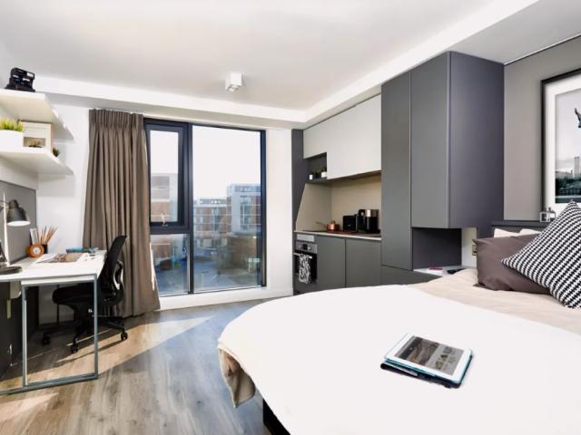 Studio for rent in Scotland