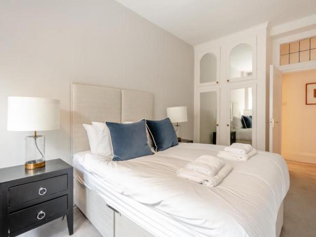 Apartment for rent in St. John's Wood, Greater London
