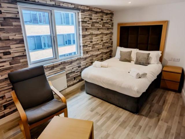 Studio for rent in Huddersfield, West Yorkshire