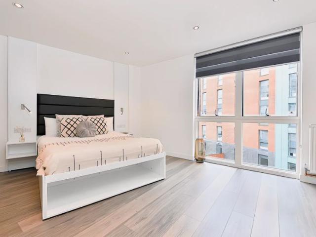 Studio for rent in St Ann's, Haddon