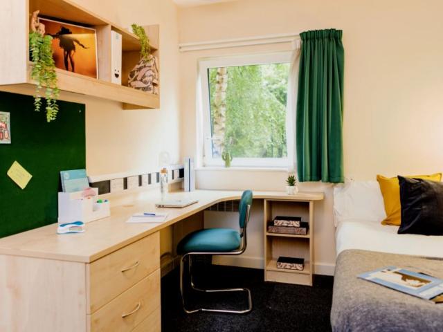 Room for rent in Barton In Fabis, East Midlands