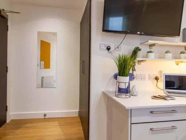 Room for rent in Haddon, East Midlands