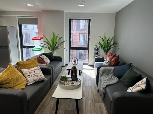 Room for rent in City Centre, South Yorkshire
