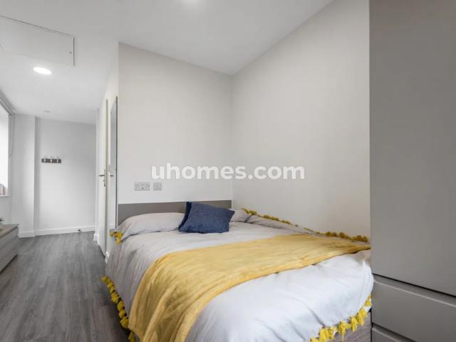 Room for rent in Somers Town, City Of Portsmouth