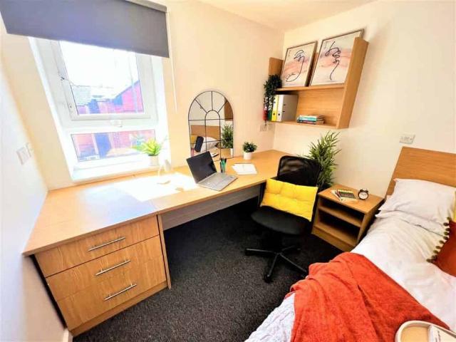 Room for rent in Elmfield, Leicestershire