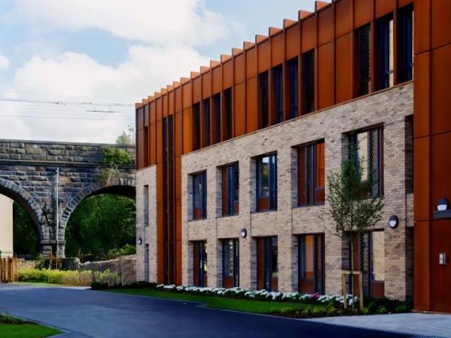 Studio for rent in Bare, Lancashire