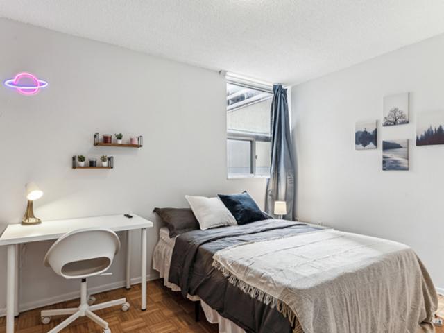 Room for rent in Toronto, Ontario