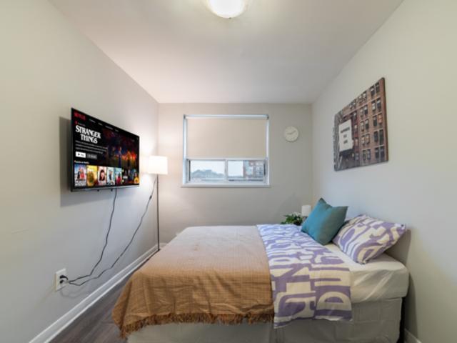 Room for rent in Etobicoke, Toronto