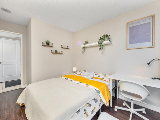 Room for rent in Woburn, Ontario