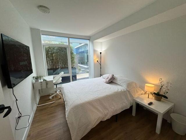 Room for rent in Vancouver, British Columbia