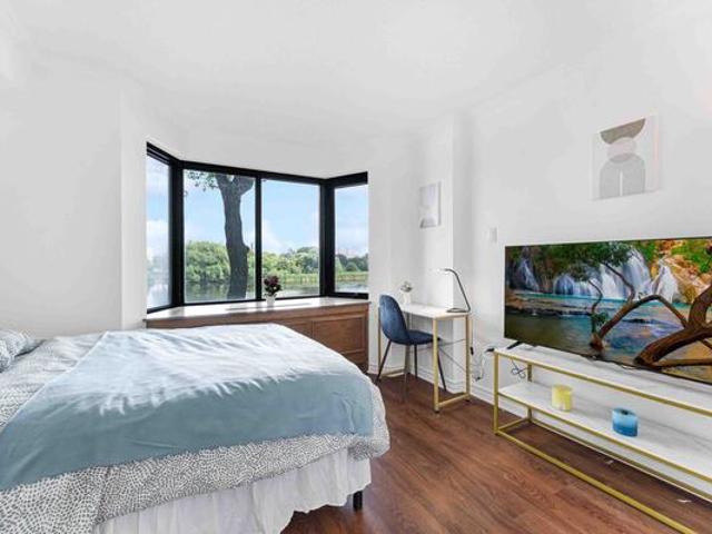 Room for rent in Ottawa, Ontario