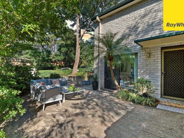 Townhouse for sale in Sydney, New South Wales