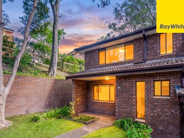 Townhouse for sale in Sydney, New South Wales