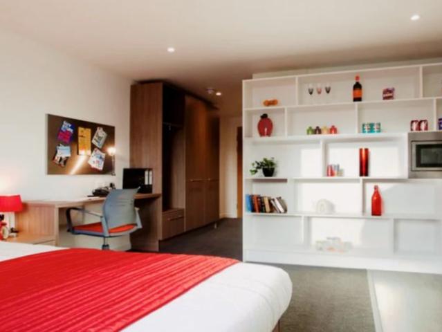 Studio for rent in Cowcaddens, Scotland