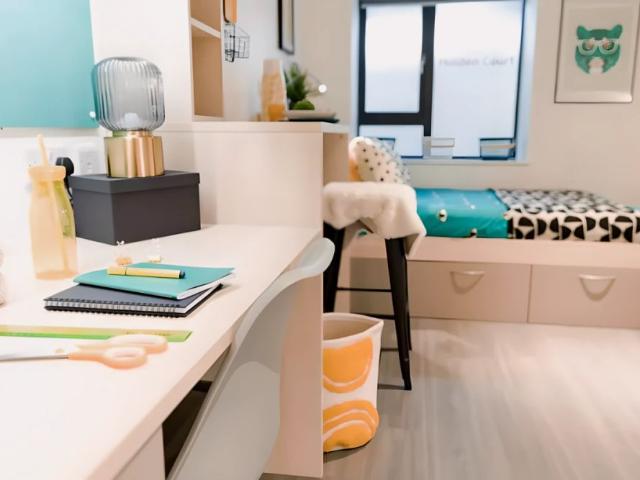Studio for rent in Round Hill, Brighton