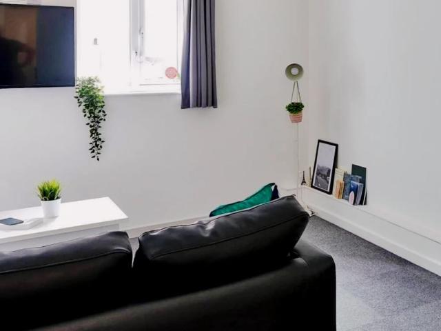 Studio for rent in Greenbank, Mount Wise