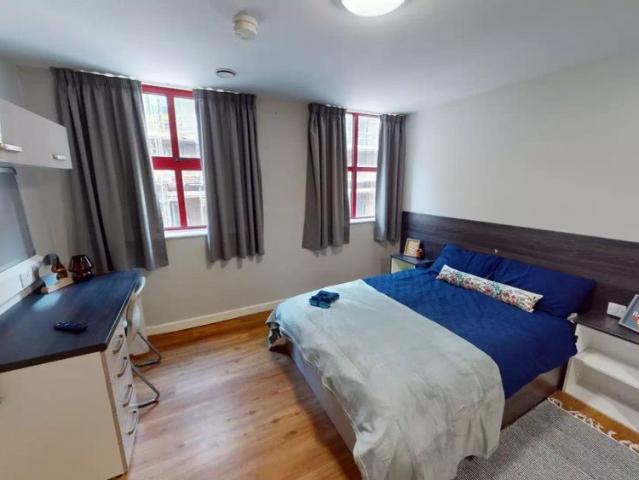 Studio for rent in St Ann's, Haddon