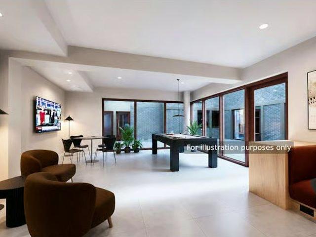 Studio for rent in Canongate, Old Town