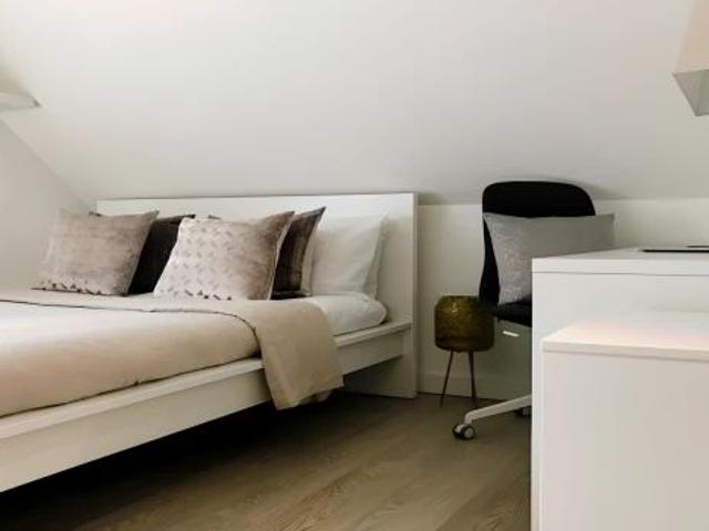 Studio for rent in Poolfields, Butterton