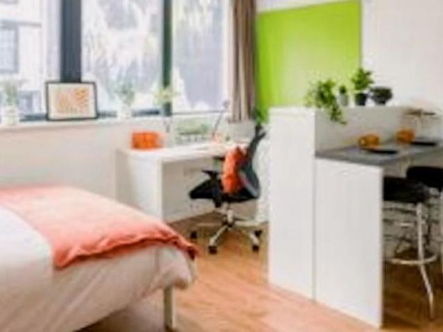 Studio for rent in City Centre, Feckenham