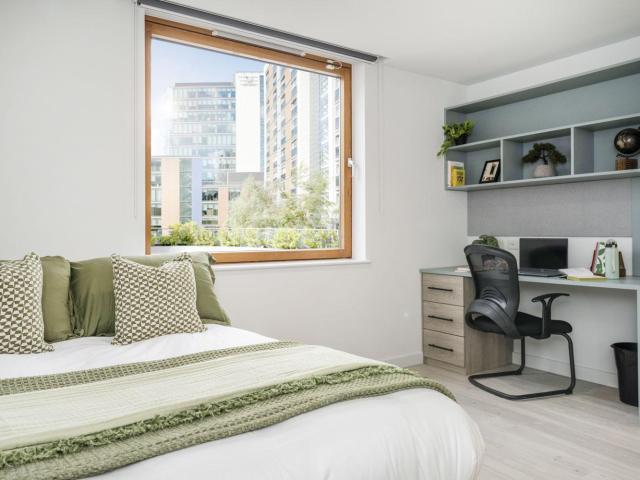 Room for rent in London Borough of Hounslow, Spring Grove