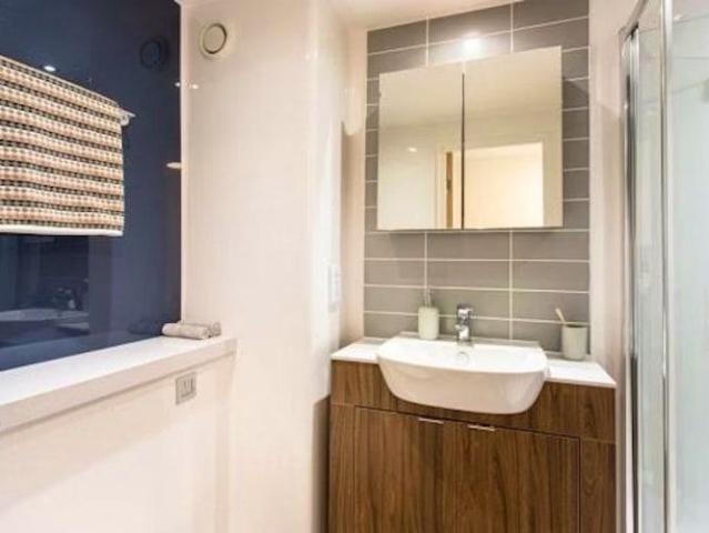 Studio for rent in Guildford Park, Westborough