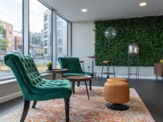 Studio for rent in Islington, Calderstones