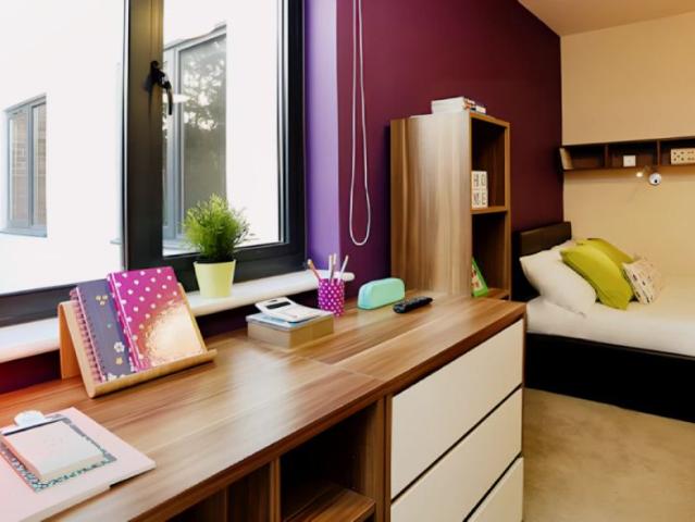 Studio for rent in Barracks, The Bridge