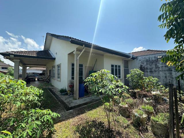 Terraced House for sale in Kuching