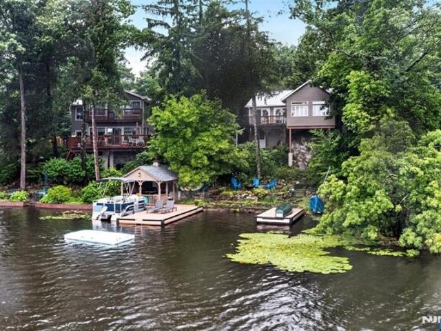 House for sale in Passaic, New Jersey