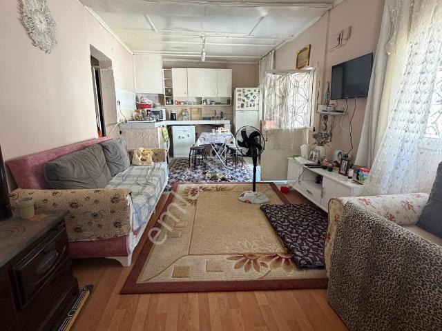 Karabağlar, İzmir içerisinde satılık Villa