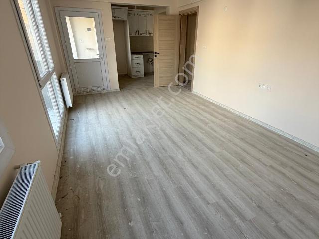 Karabağlar, İzmir içerisinde kiralık mülk