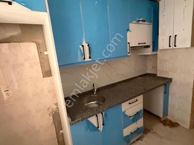 Karabağlar, İzmir içerisinde kiralık mülk