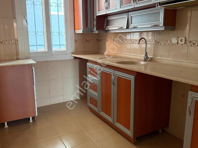 Karabağlar, İzmir içerisinde kiralık mülk