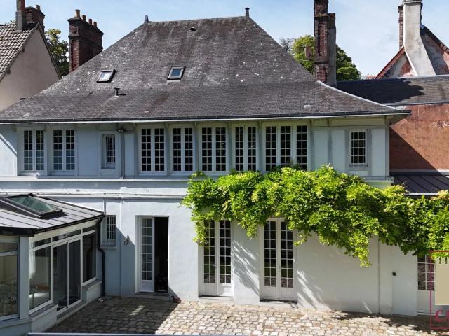 Maison vente à Nogent-le-Roi