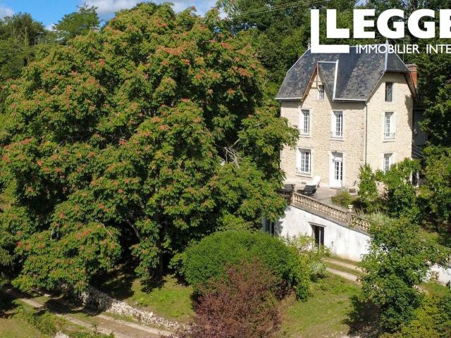 Villa vente à Montmorillon, Civray