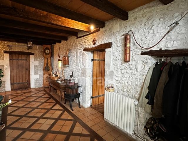 Maison vente à Cognac, Berneuil