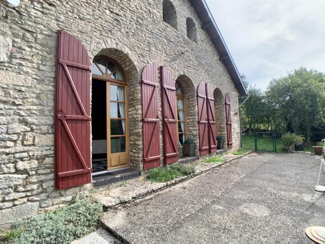 Maison vente à Busseaut
