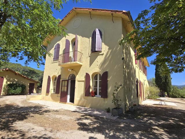 Maison vente à Arrondissement de Toulon, Le Beausset