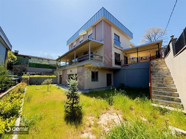 Çekmeköy, İstanbul içerisinde satılık Villa