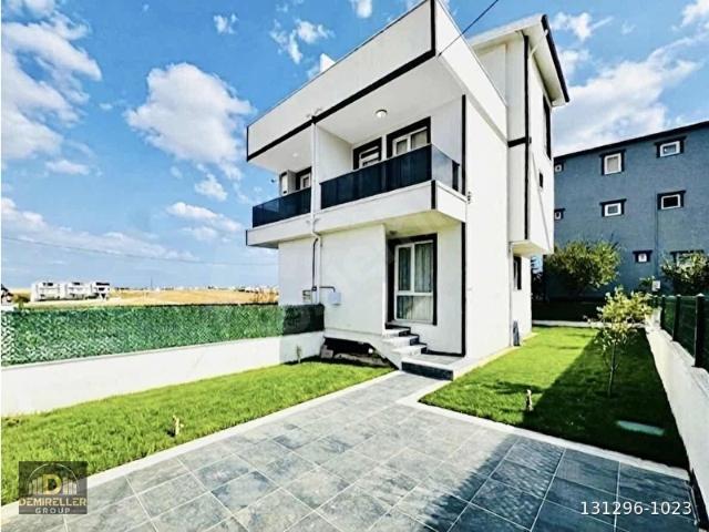 Yeniçiftlik Mahallesi, Marmaraereğlisi içerisinde satılık Villa