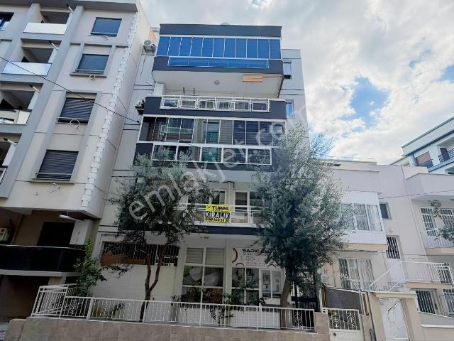 Demirköprü Mahallesi, Karşıyaka içerisinde kiralık mülk