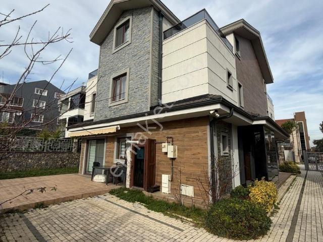 Nilüfer, Bursa içerisinde satılık Villa