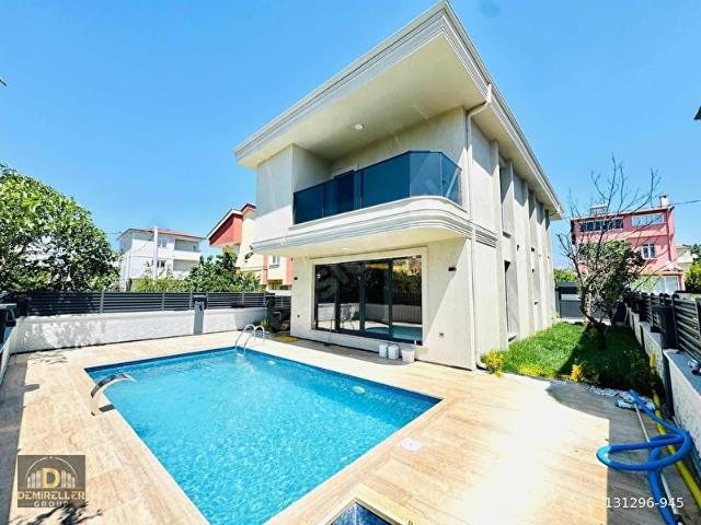 Yeniçiftlik Mahallesi, Marmaraereğlisi içerisinde satılık Villa