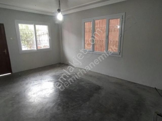 Sariçam, Mehmet Akif Ersoy Mahallesi içerisinde kiralık Villa