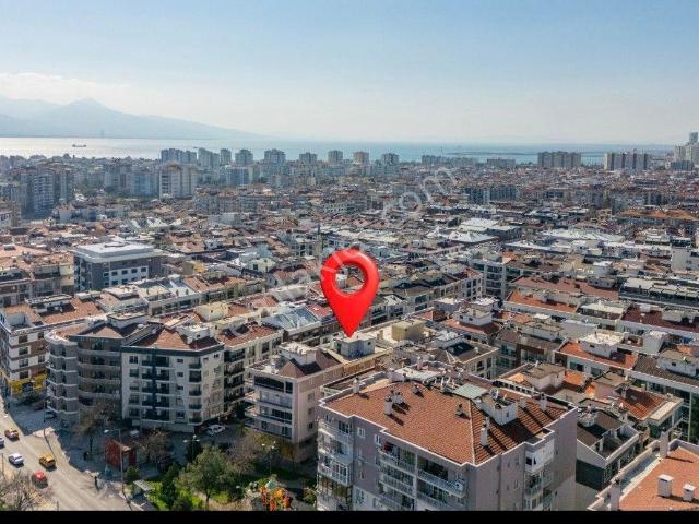 Demirköprü Mahallesi, Karşıyaka içerisinde satılık mülk