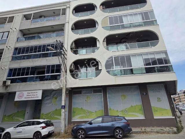 Karşiyaka, İzmir içerisinde satılık mülk