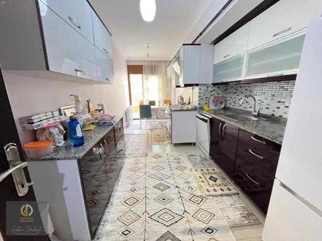 Şemikler Mahallesi, Karşıyaka içerisinde satılık mülk