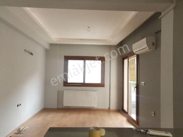 Karşiyaka, İzmir içerisinde kiralık mülk